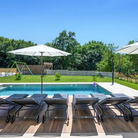 Gorgeous In * Šišan