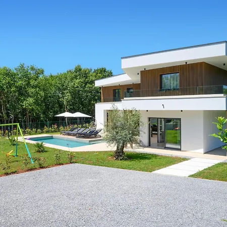 Luxurious In Nyaraló