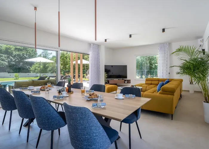 Gorgeous In בית נופש Šišan