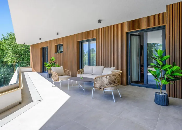 בית נופש Gorgeous In Šišan